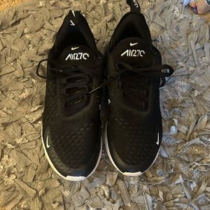 Women’s Black Nike 270